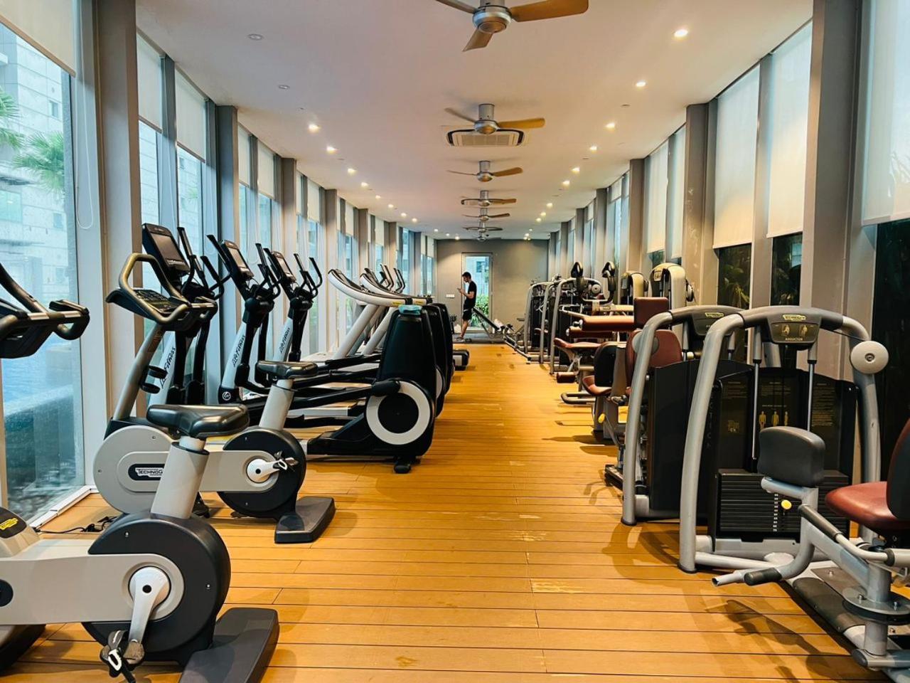 Vortex Serviced Apartment Klcc By Elite Suites クアラルンプール エクステリア 写真