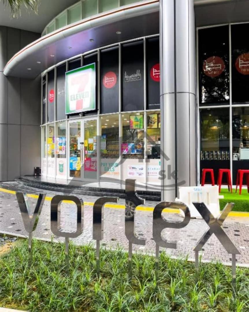 Vortex Serviced Apartment Klcc By Elite Suites クアラルンプール エクステリア 写真